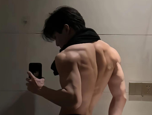 小满爱看帅哥照片app手机版 小满爱看帅哥照片app手机版